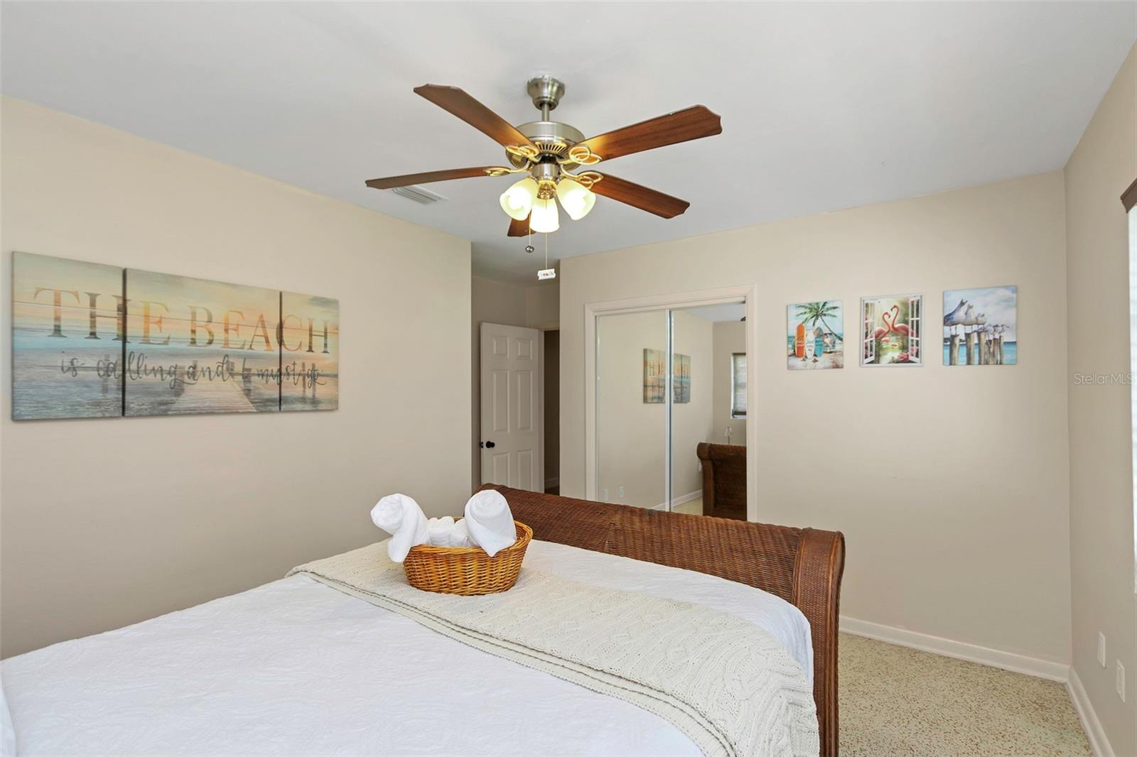 Image 39 of 57 For 1057 Calumet Street