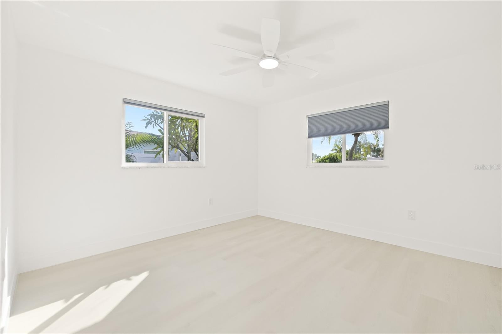 Image 22 of 41 For 10129 4th Street E