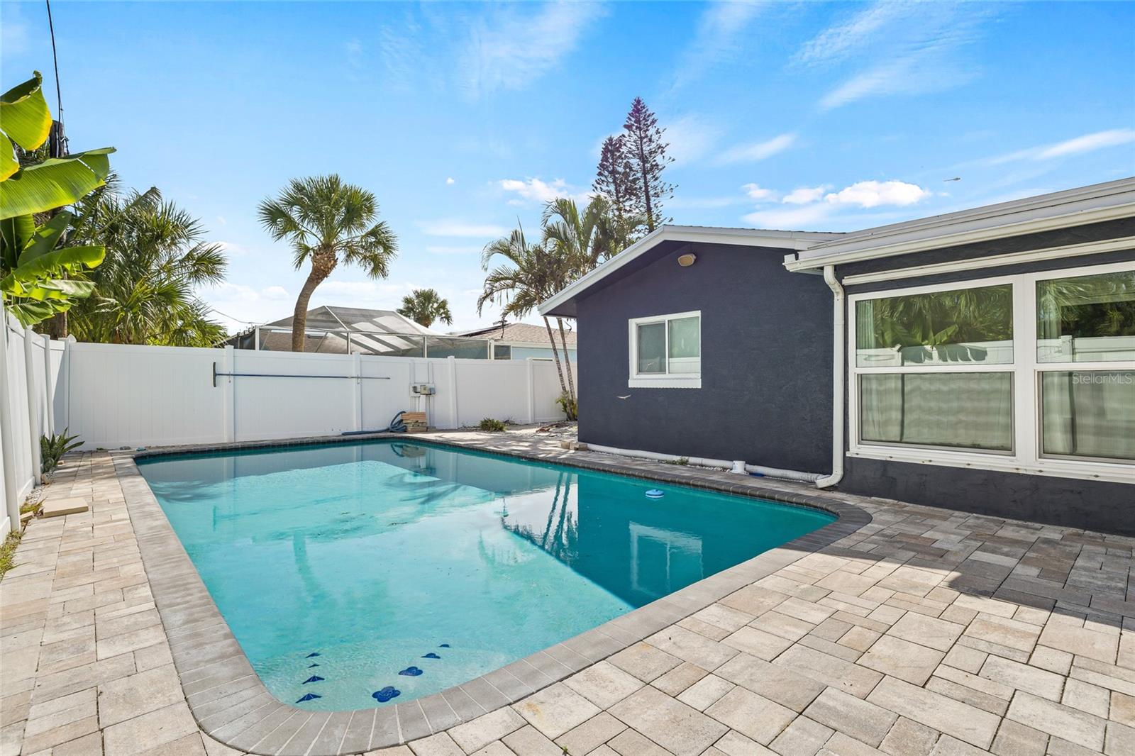 Image 33 of 41 For 10129 4th Street E