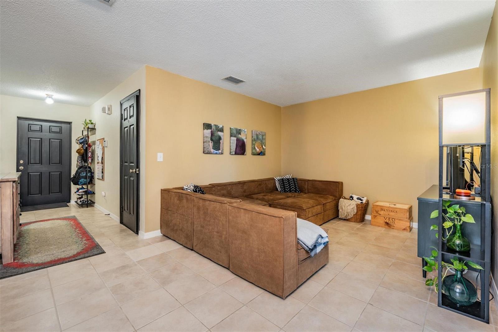 Image 10 of 31 For 4522 Winding River Way