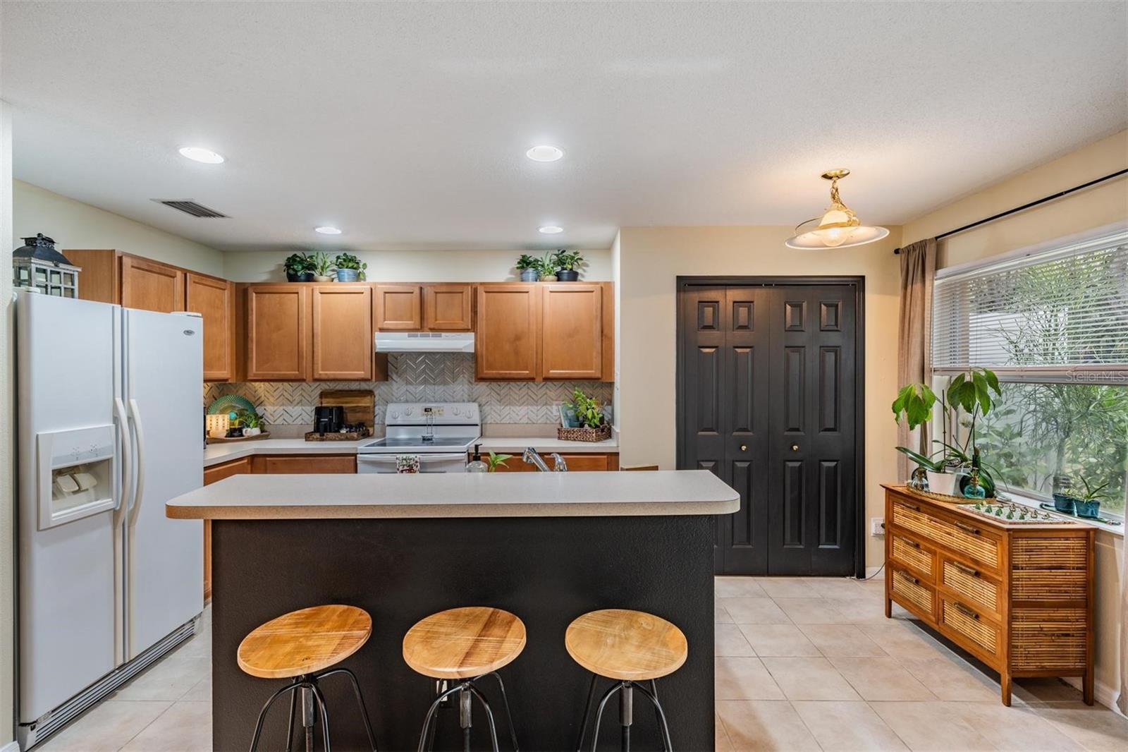 Image 3 of 31 For 4522 Winding River Way