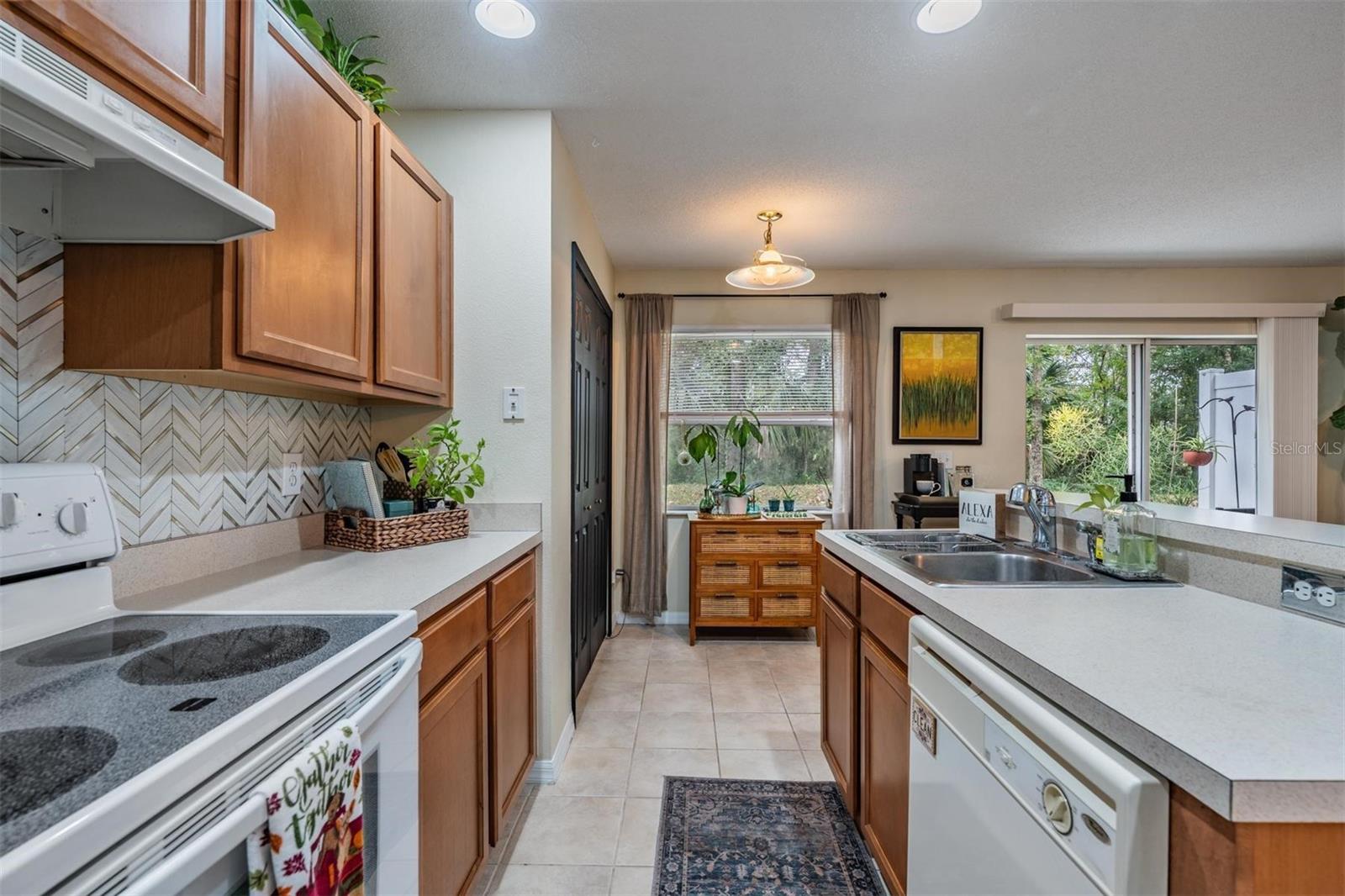 Image 5 of 31 For 4522 Winding River Way