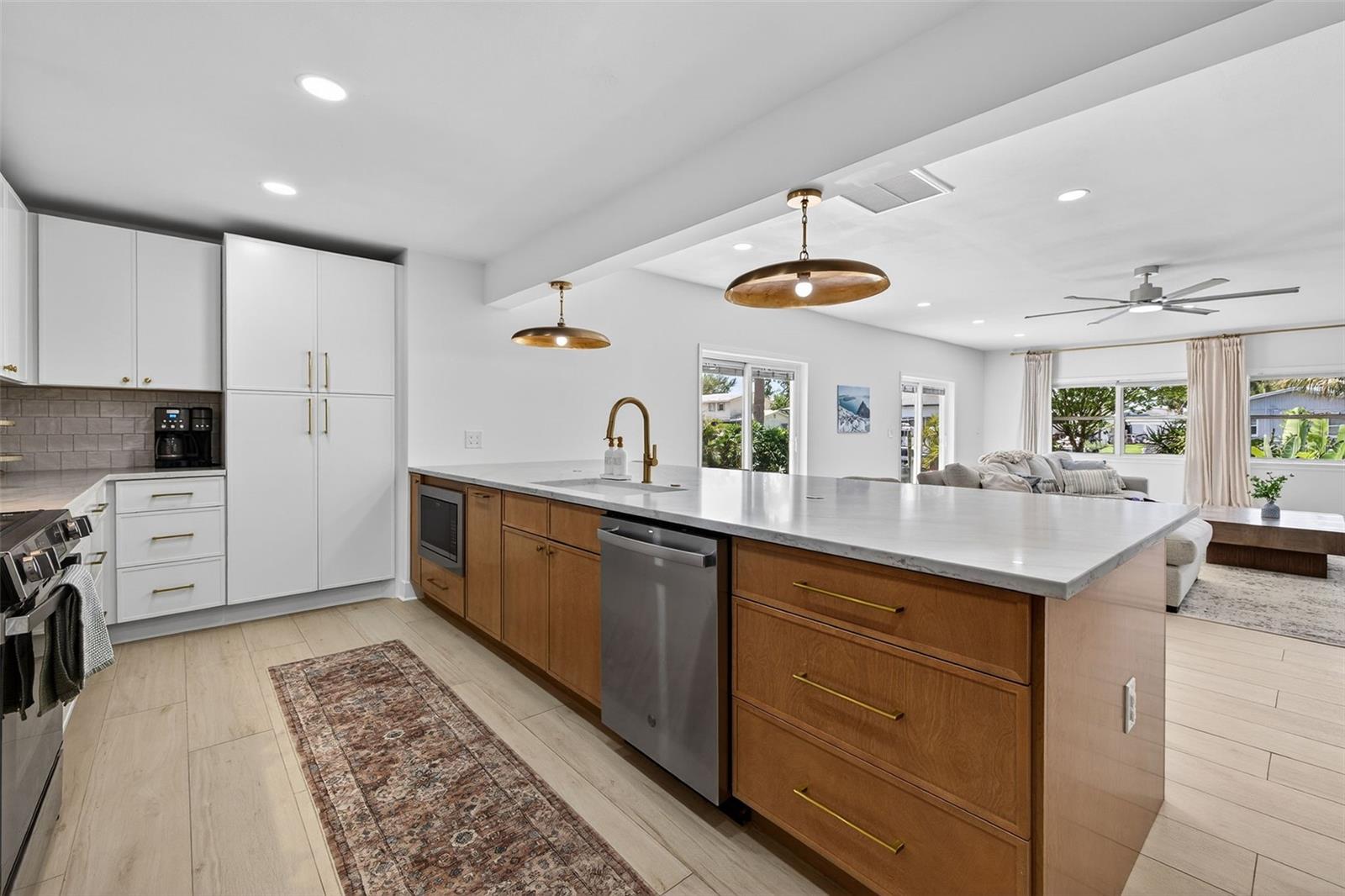 Image 16 of 48 For 4100 13th Lane Ne