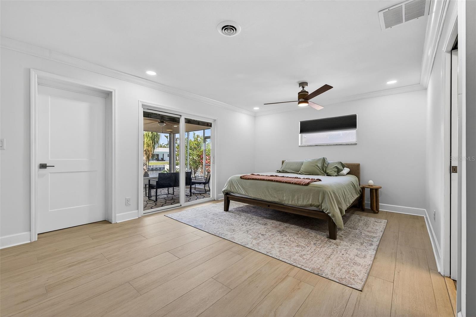 Image 19 of 48 For 4100 13th Lane Ne