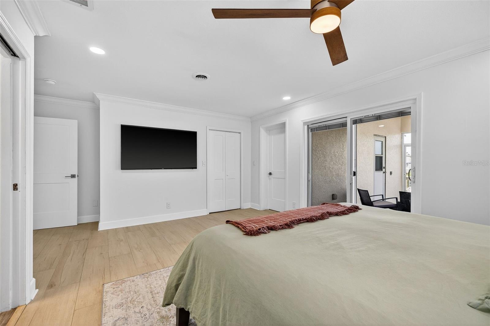 Image 21 of 48 For 4100 13th Lane Ne