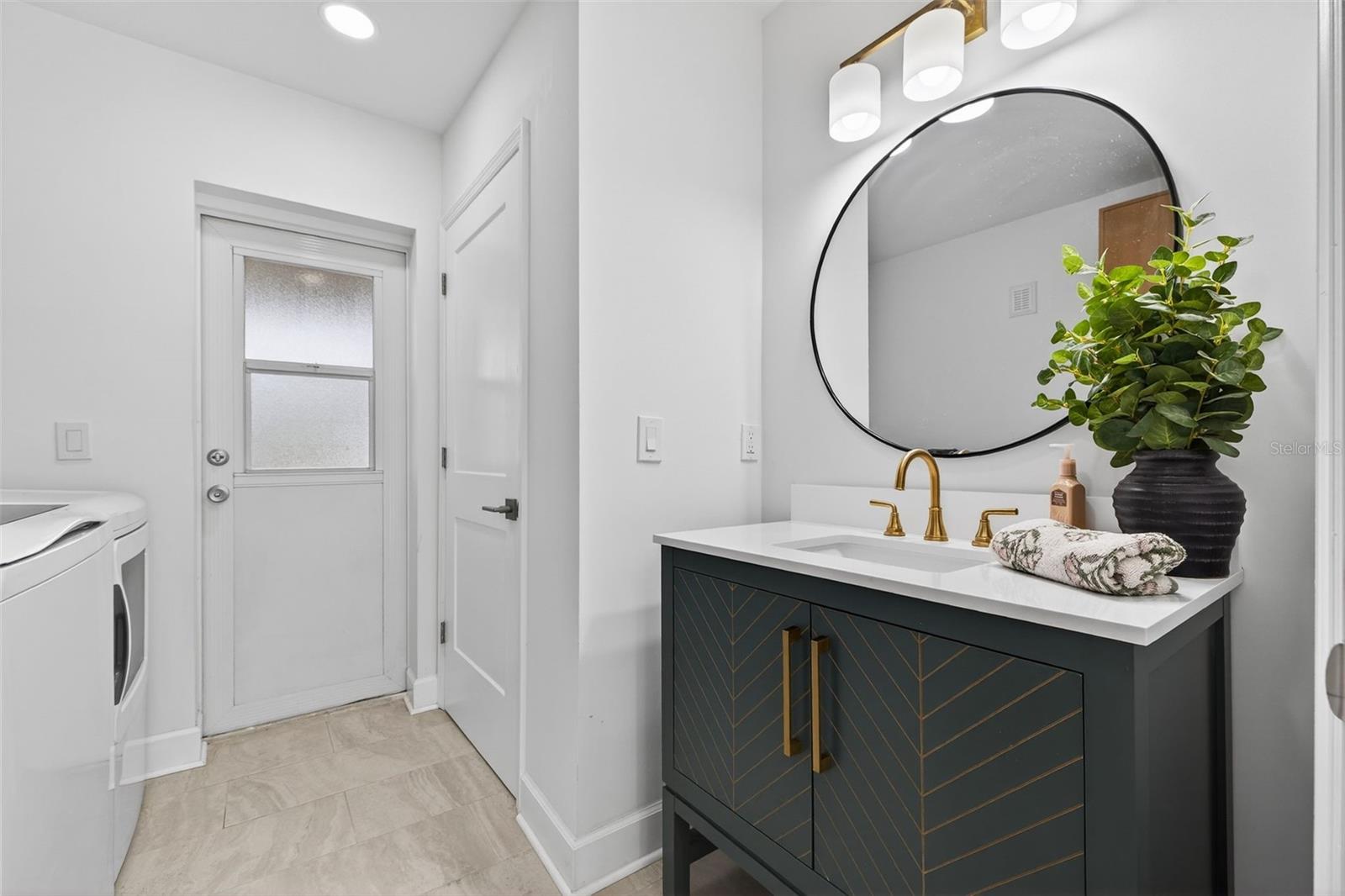 Image 28 of 48 For 4100 13th Lane Ne