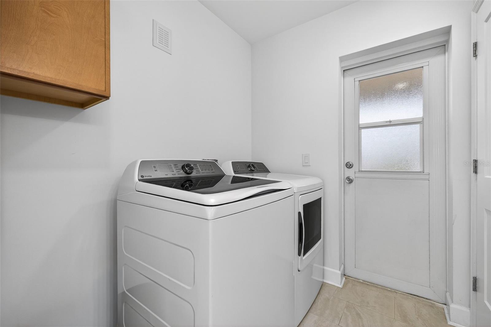 Image 29 of 48 For 4100 13th Lane Ne