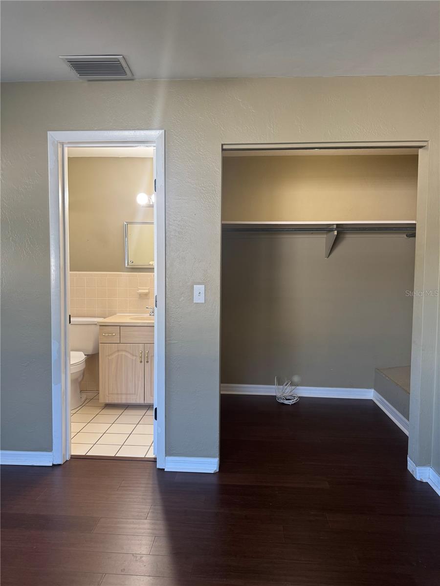 Image 19 of 51 For 1500 39th Street N