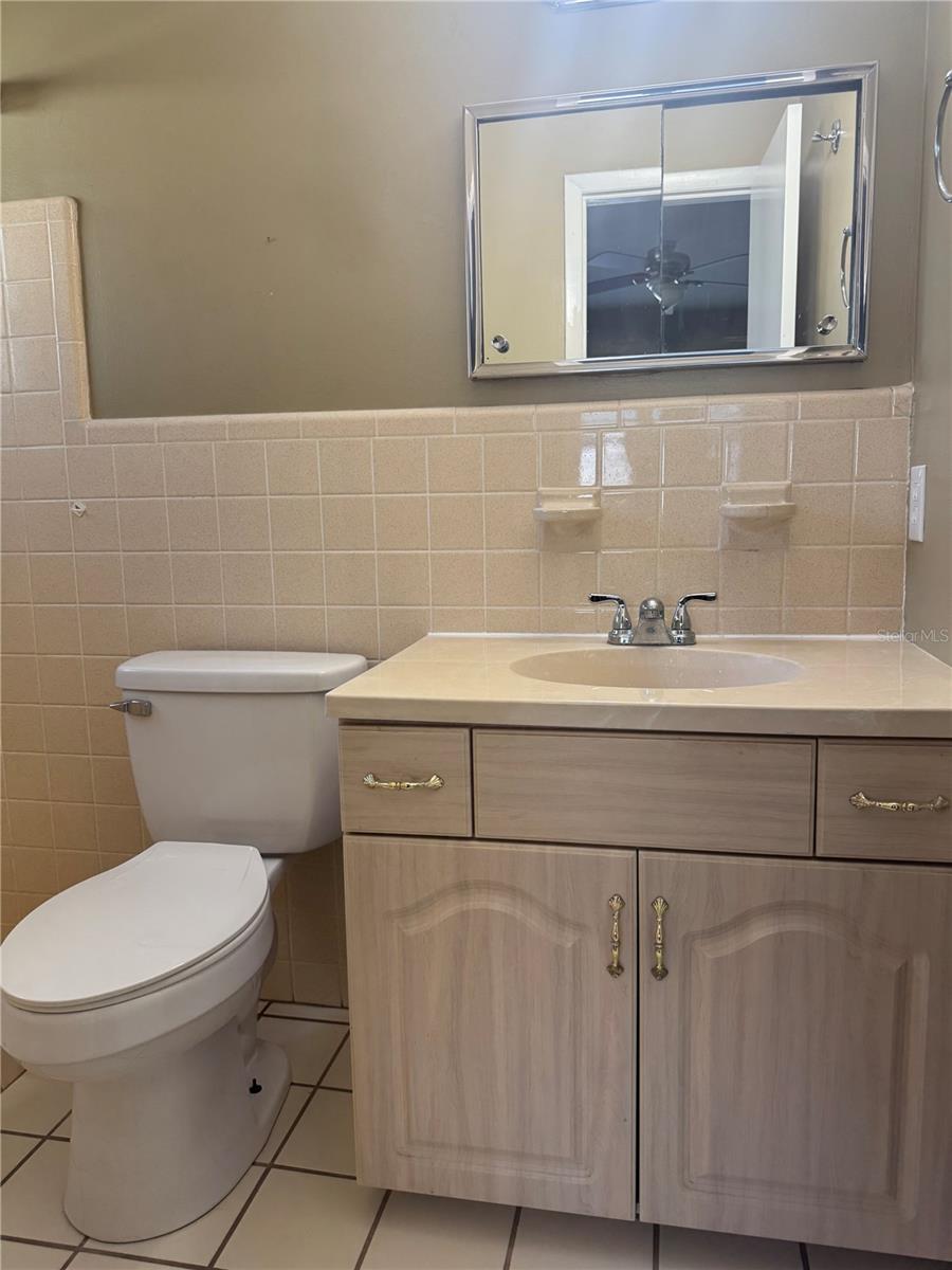 Image 22 of 51 For 1500 39th Street N