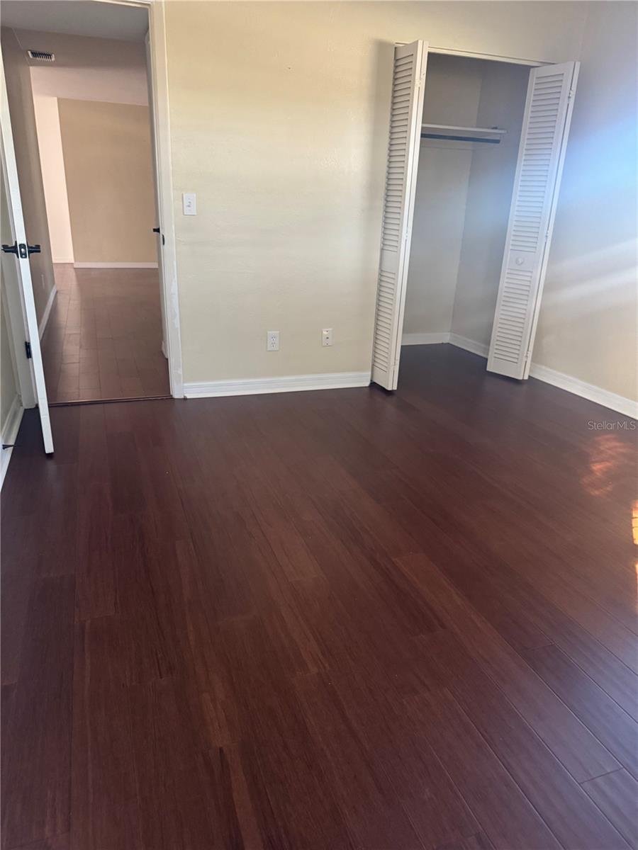 Image 27 of 51 For 1500 39th Street N