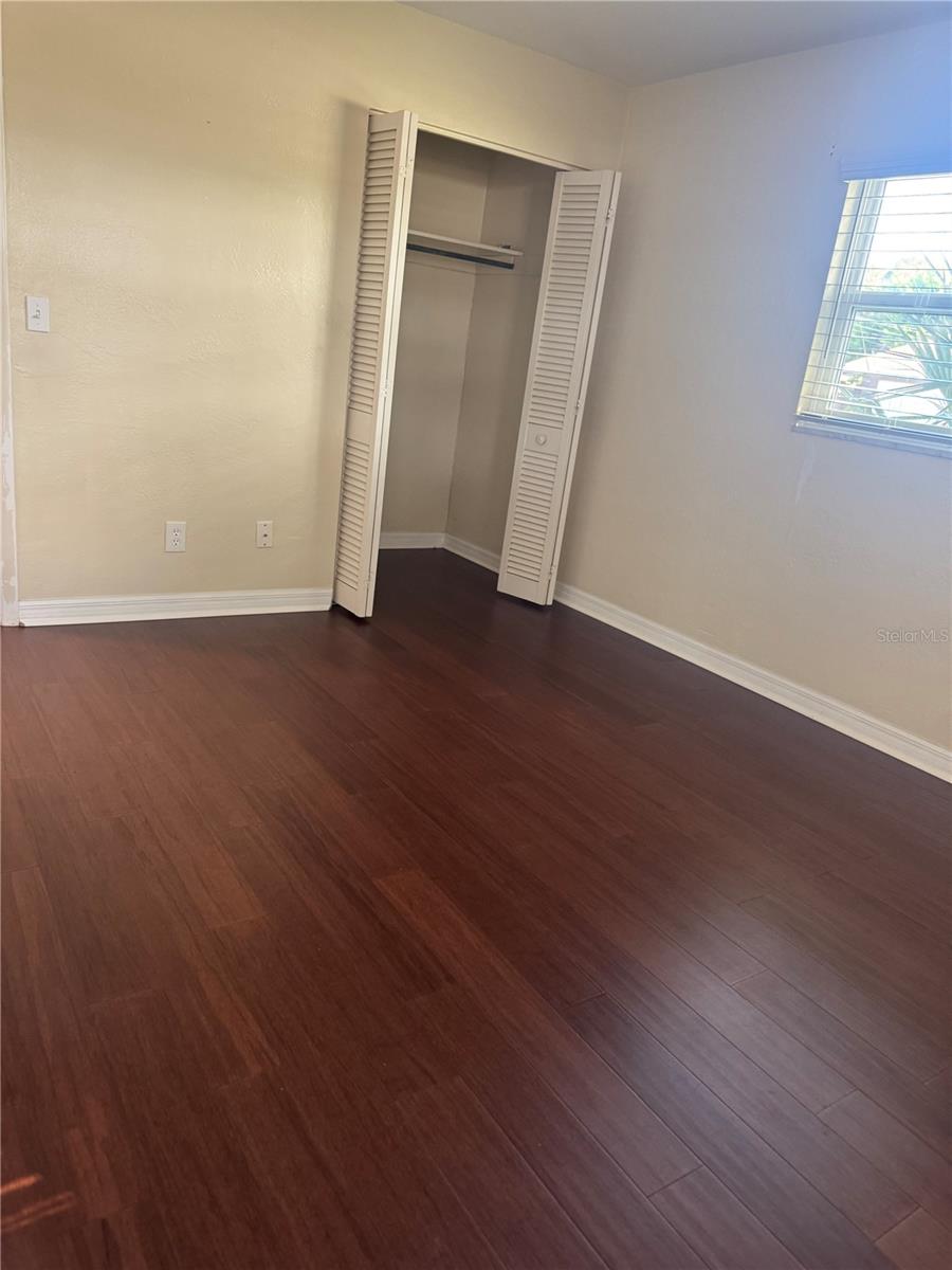 Image 29 of 51 For 1500 39th Street N