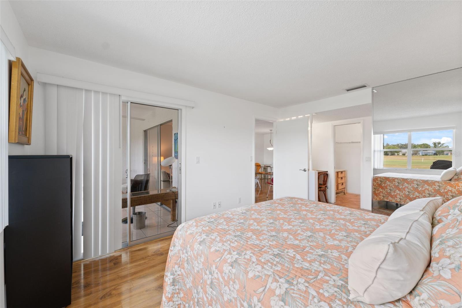 Image 22 of 47 For 3833 Teeside Drive