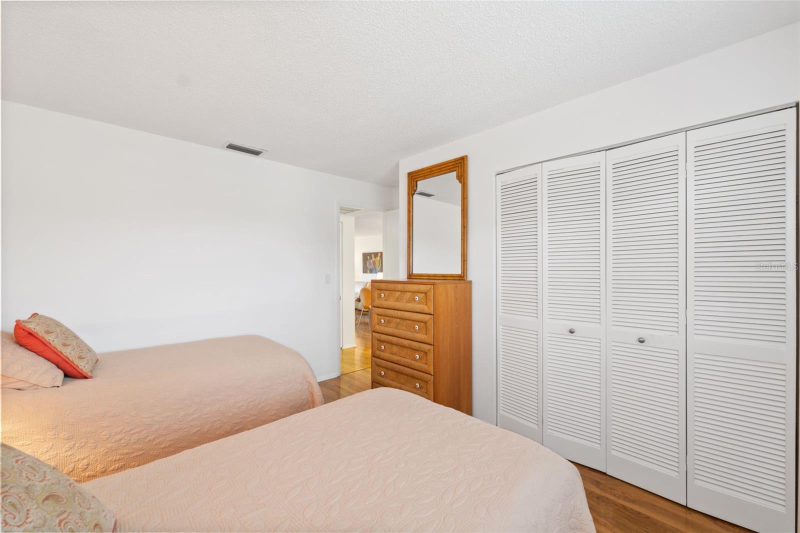 Image 27 of 47 For 3833 Teeside Drive