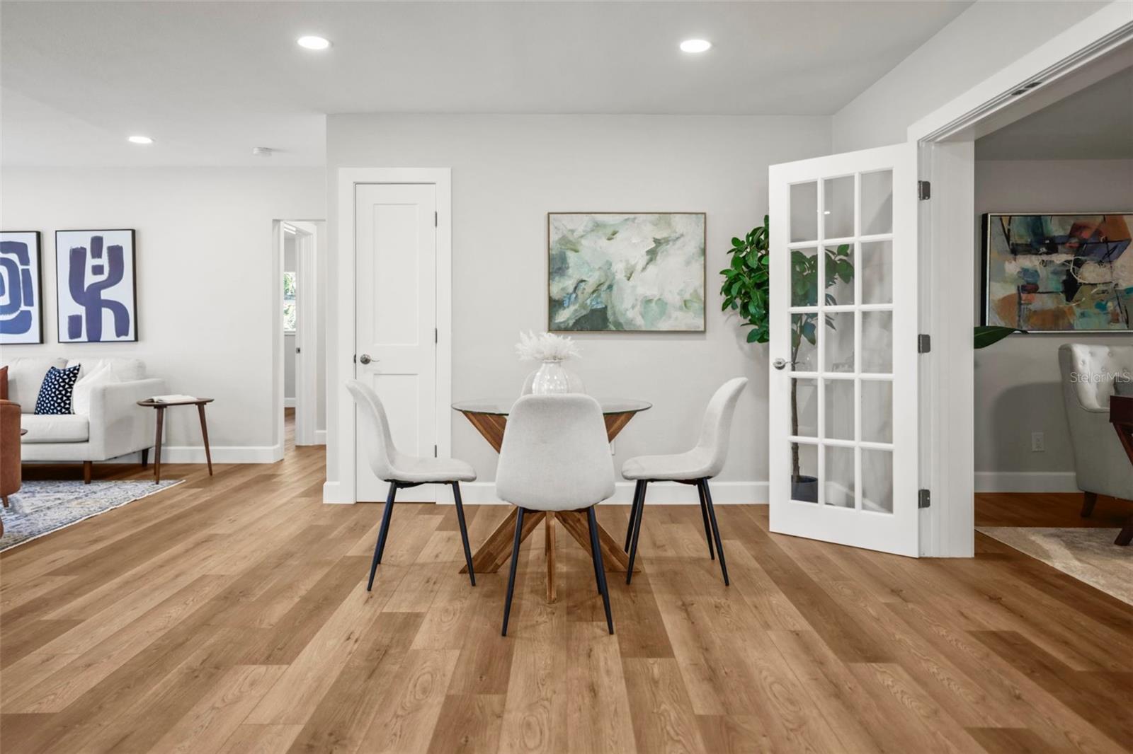 Image 12 of 39 For 1471 Gladys Circle