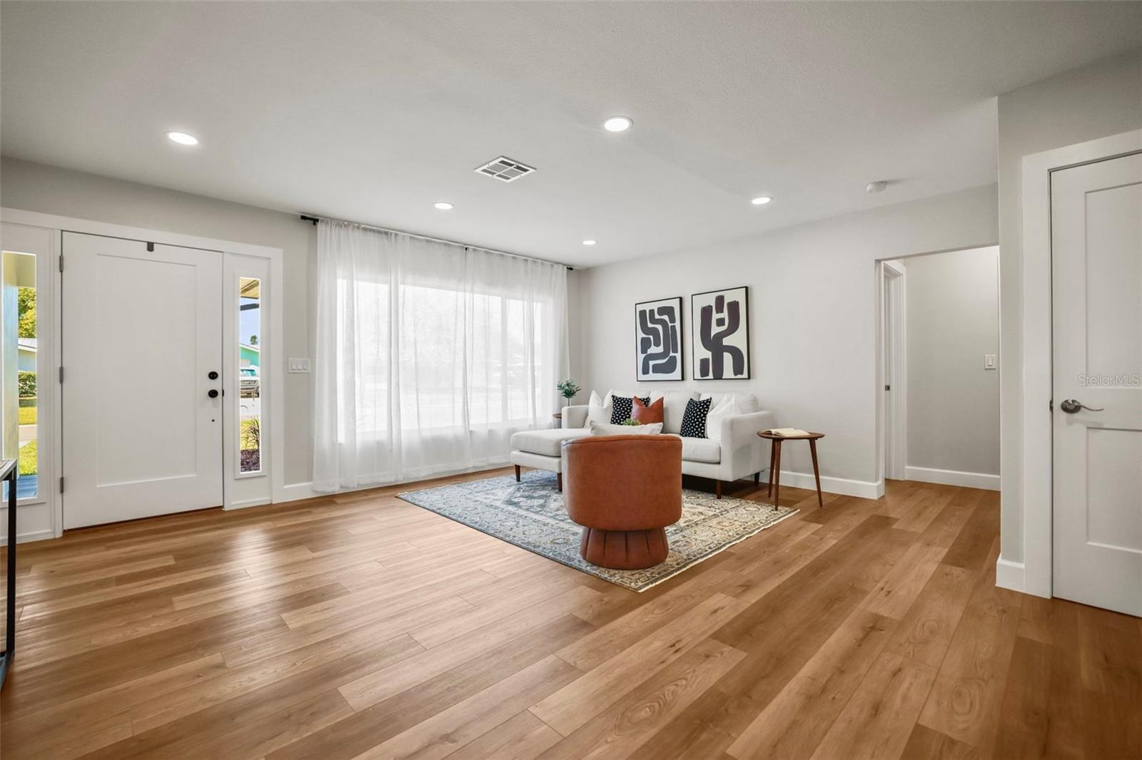 Image 13 of 39 For 1471 Gladys Circle