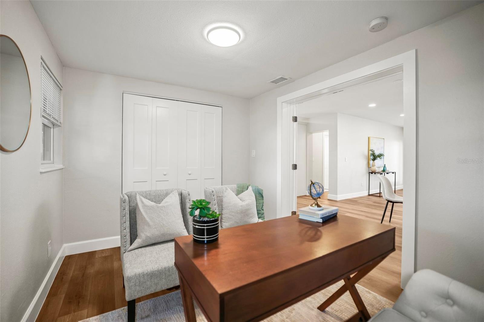 Image 15 of 39 For 1471 Gladys Circle