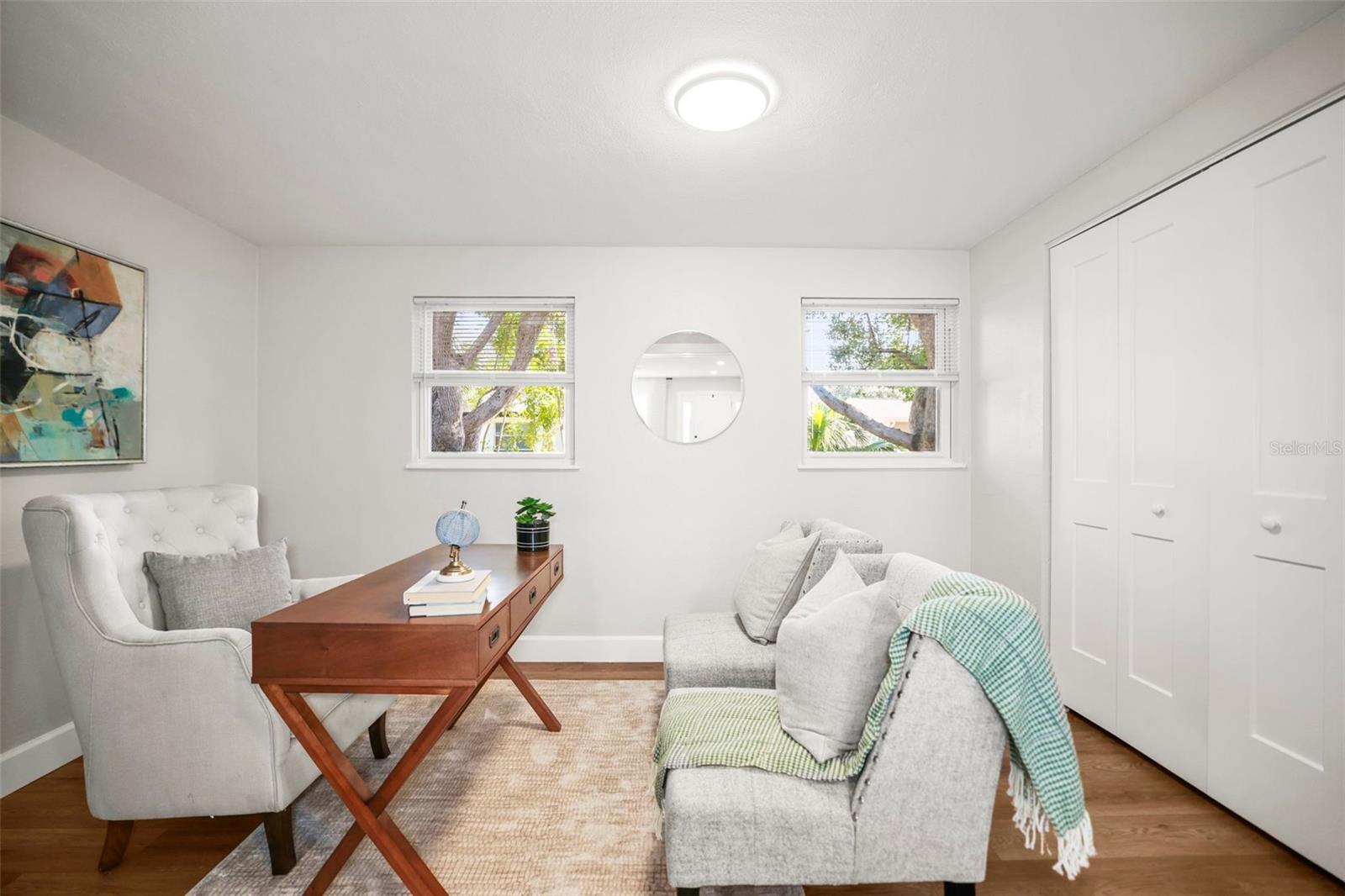 Image 17 of 39 For 1471 Gladys Circle