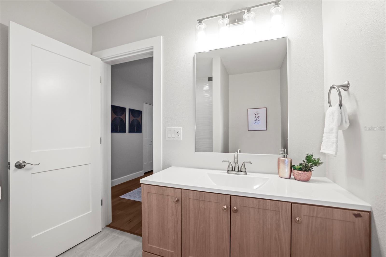 Image 19 of 39 For 1471 Gladys Circle