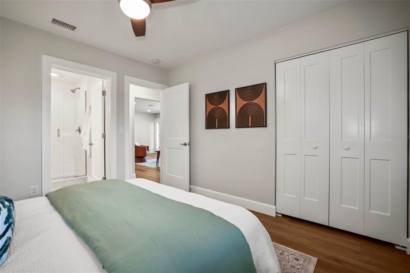 Image 26 of 39 For 1471 Gladys Circle