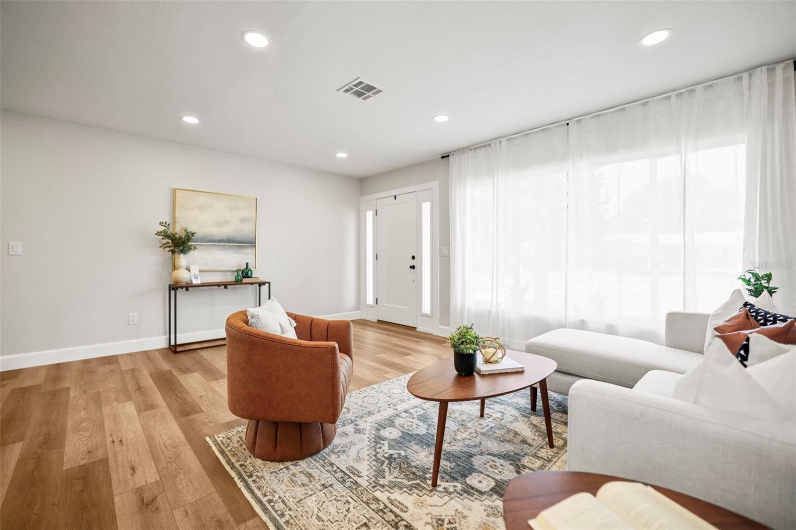 Image 9 of 39 For 1471 Gladys Circle