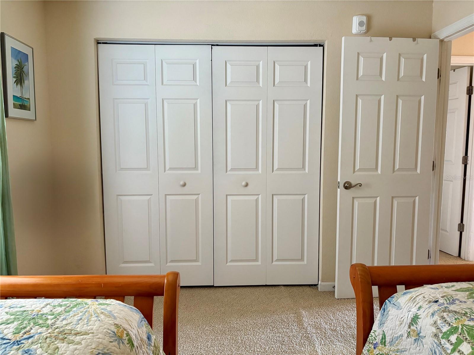 Image 17 of 42 For 5184 Beach Drive Se D