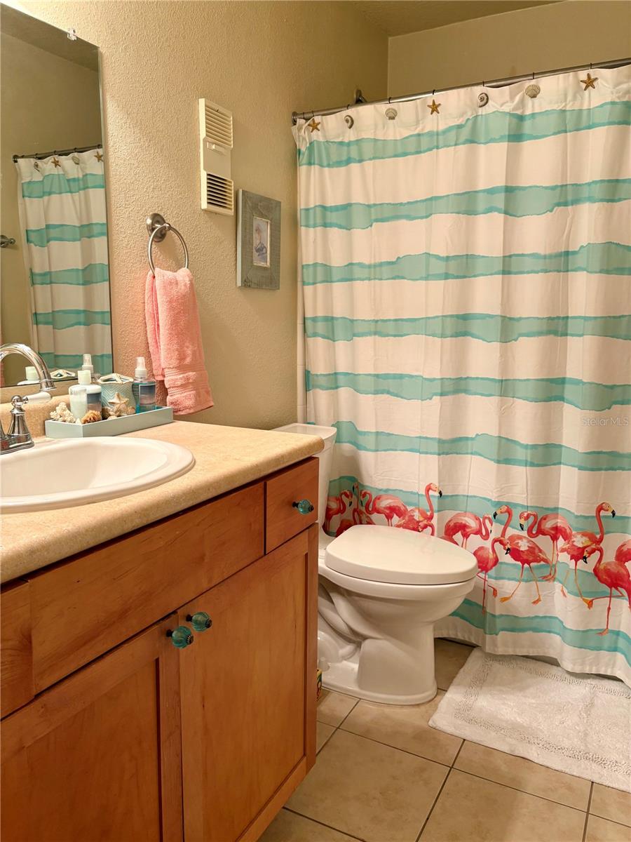 Image 18 of 42 For 5184 Beach Drive Se D