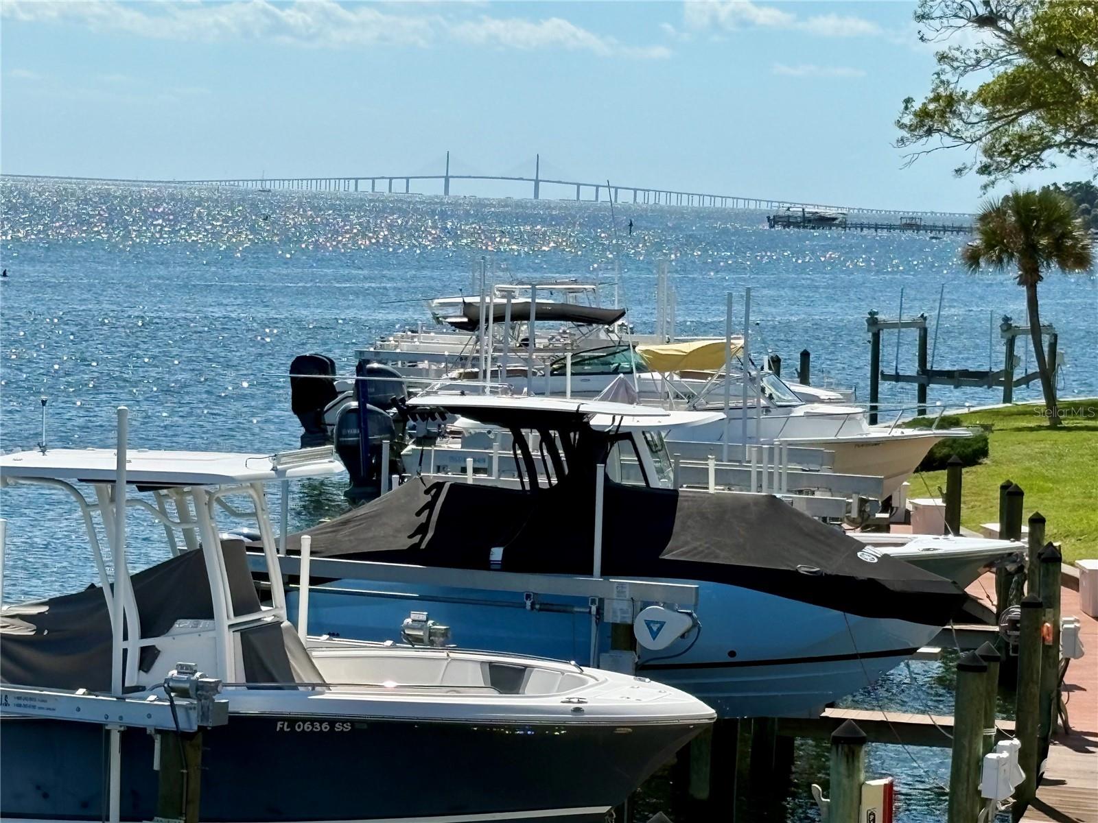 Image 22 of 42 For 5184 Beach Drive Se D