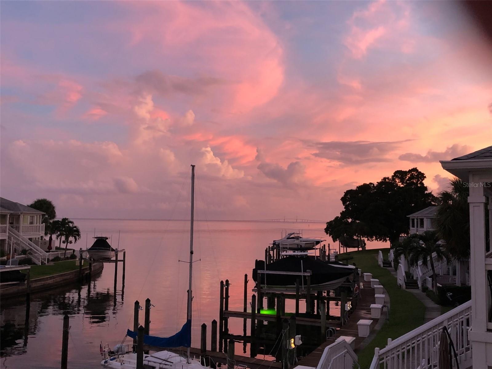 Image 28 of 42 For 5184 Beach Drive Se D