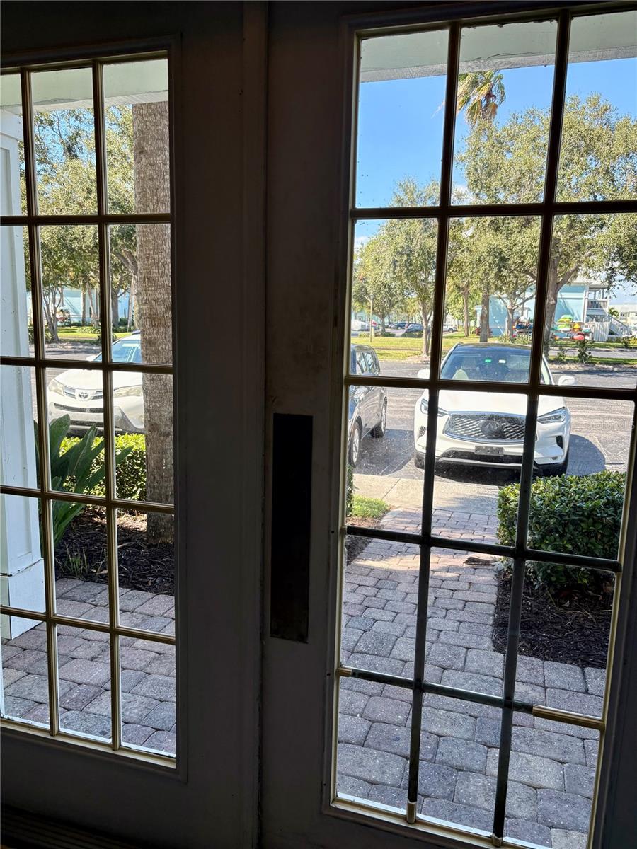 Image 32 of 42 For 5184 Beach Drive Se D