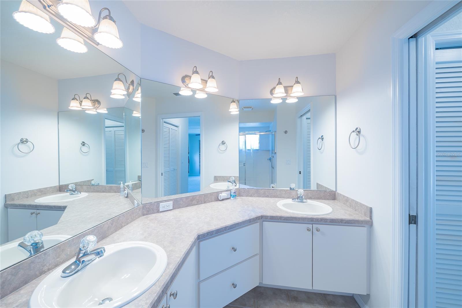 Image 26 of 44 For 6023 Sundown Drive