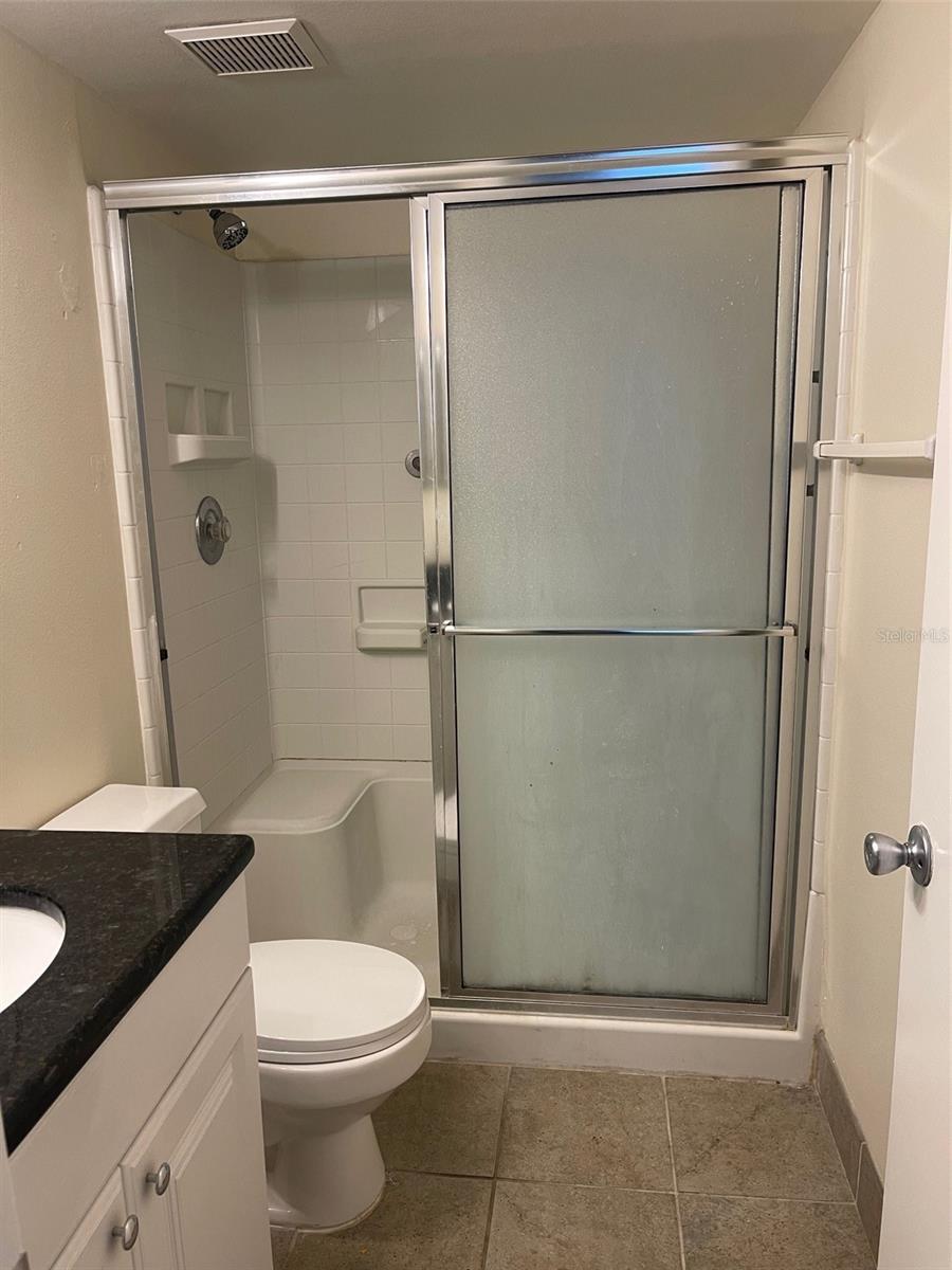 Image 15 of 27 For 2690 Coral Landings Boulevard 711