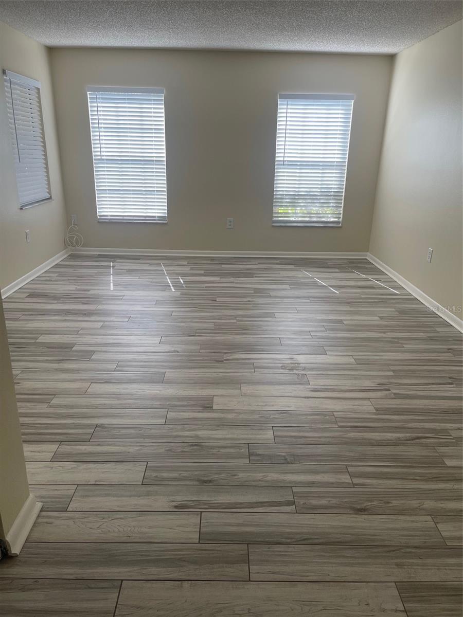 Image 2 of 27 For 2690 Coral Landings Boulevard 711