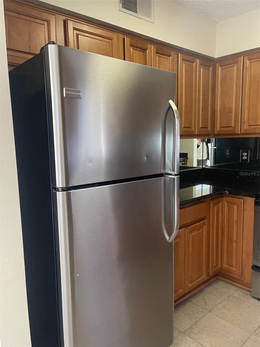 Image 7 of 27 For 2690 Coral Landings Boulevard 711