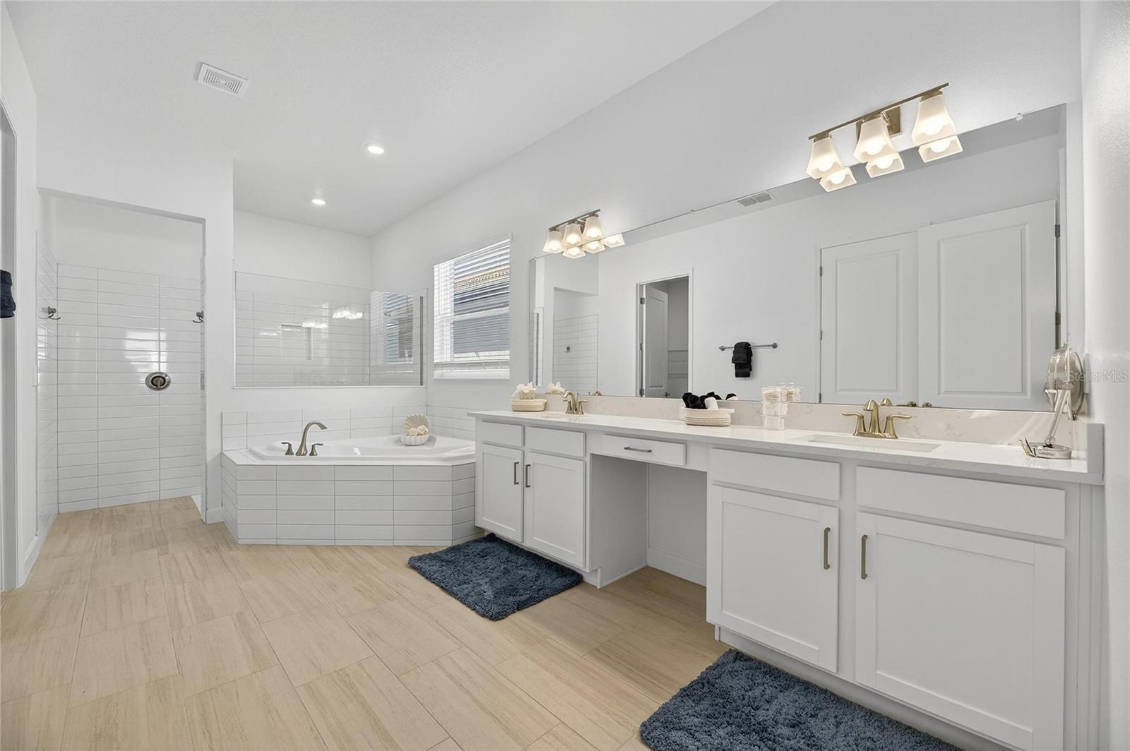 Image 48 of 72 For 17415 Holly Well Avenue