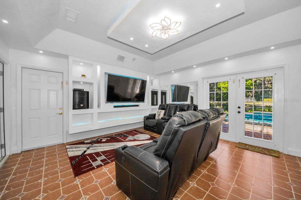 Image 26 of 46 For 5451 Tropic Drive