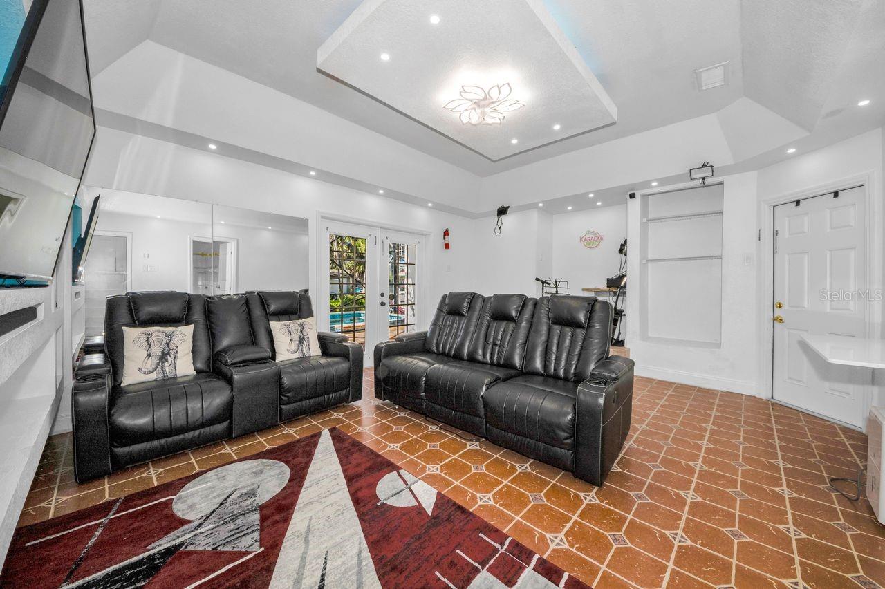 Image 28 of 46 For 5451 Tropic Drive