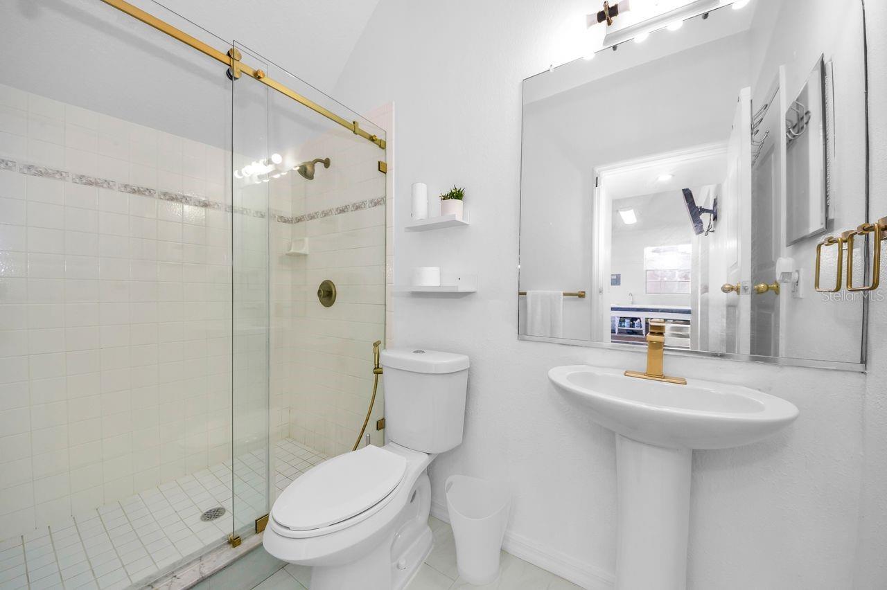 Image 29 of 46 For 5451 Tropic Drive