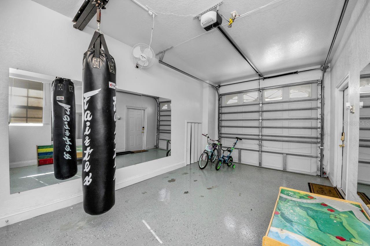 Image 44 of 46 For 5451 Tropic Drive