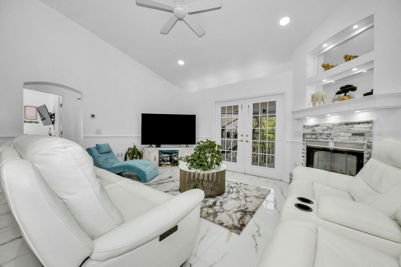 Image 6 of 46 For 5451 Tropic Drive