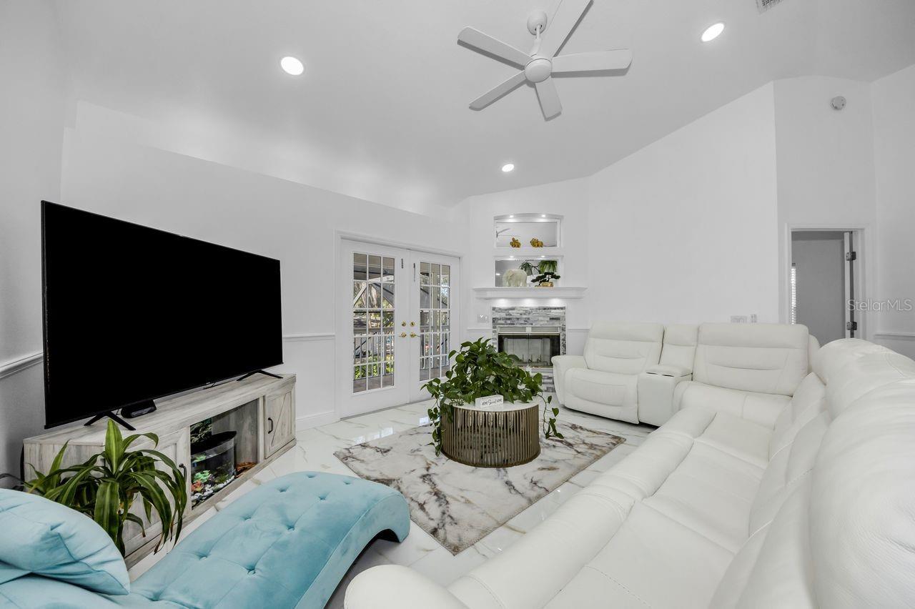 Image 7 of 46 For 5451 Tropic Drive