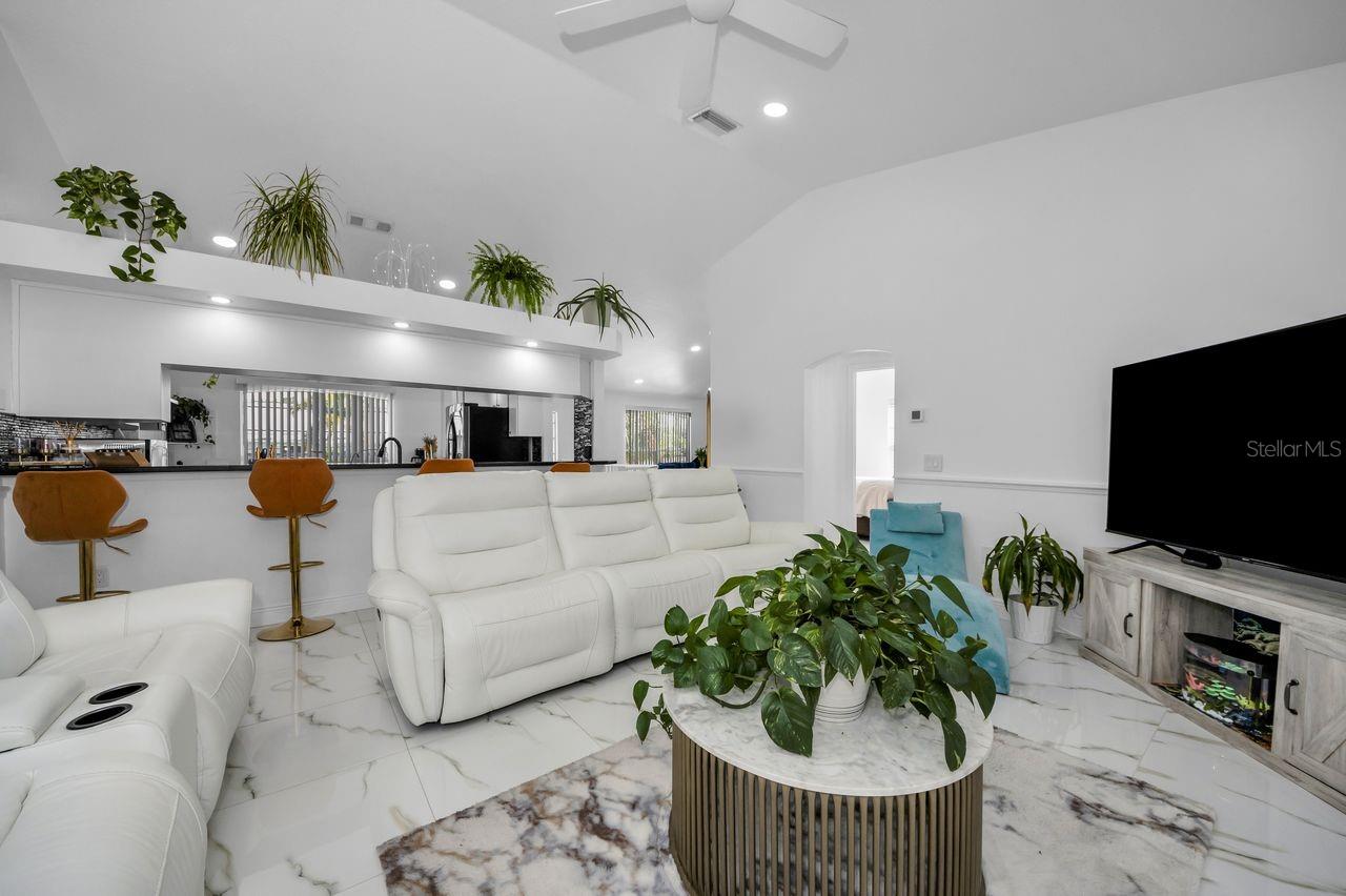 Image 8 of 46 For 5451 Tropic Drive