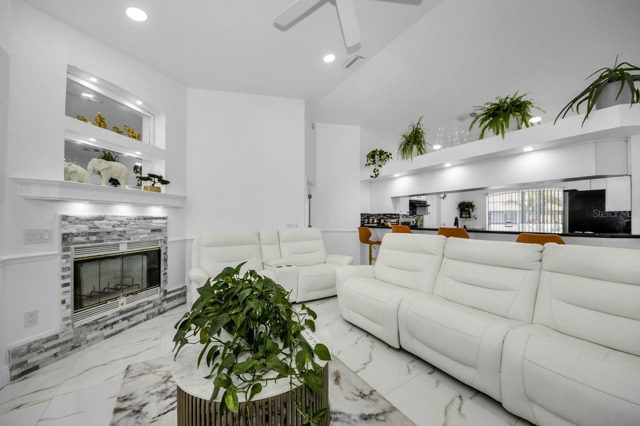 Image 9 of 46 For 5451 Tropic Drive