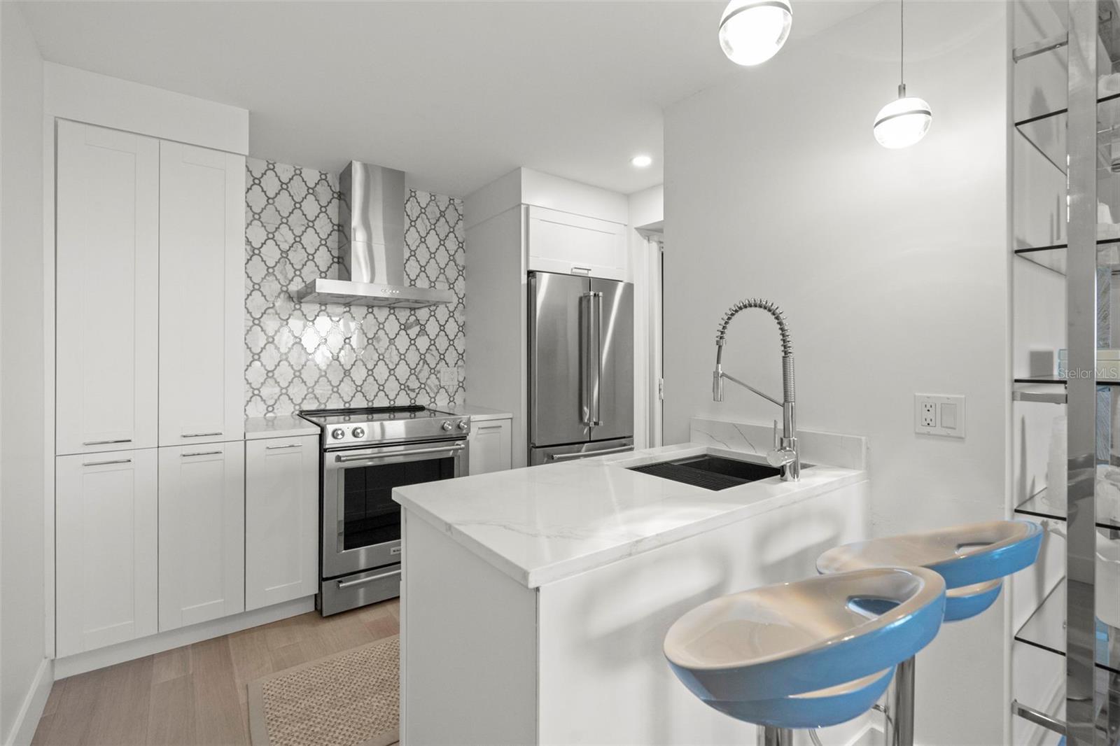 Image 8 of 28 For 2620 Cove Cay Drive 704