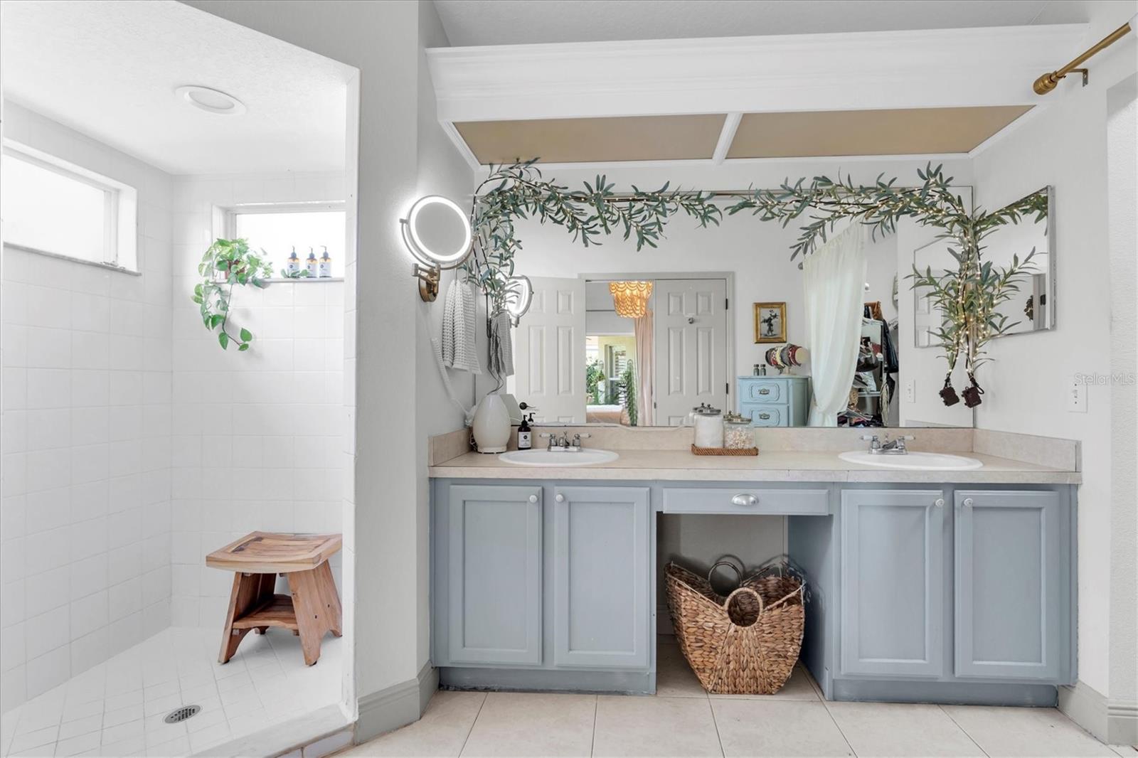 Listing photo id 10 for 27610 Sky Lake Circle