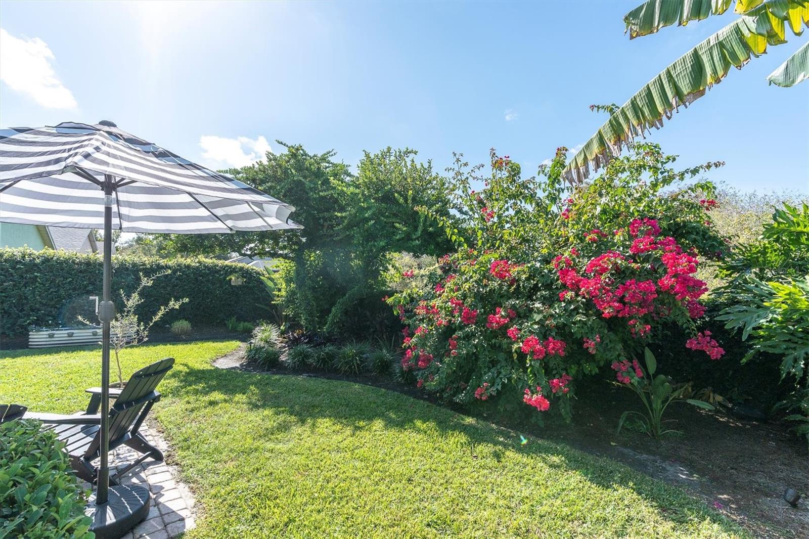 Listing photo id 31 for 27610 Sky Lake Circle