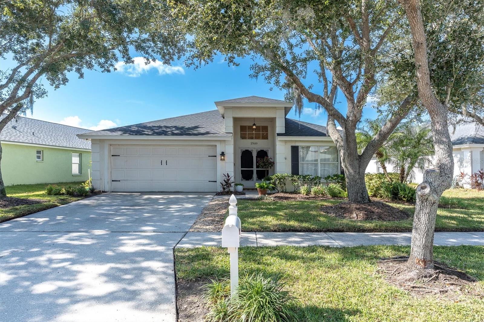 Listing photo id 32 for 27610 Sky Lake Circle