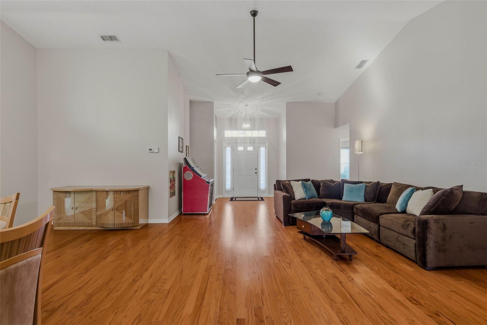 Image 16 of 70 For 18044 Tarrington Place