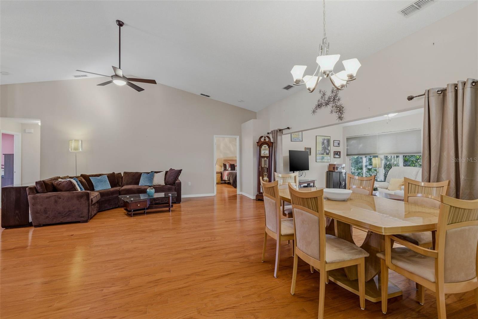 Image 20 of 70 For 18044 Tarrington Place