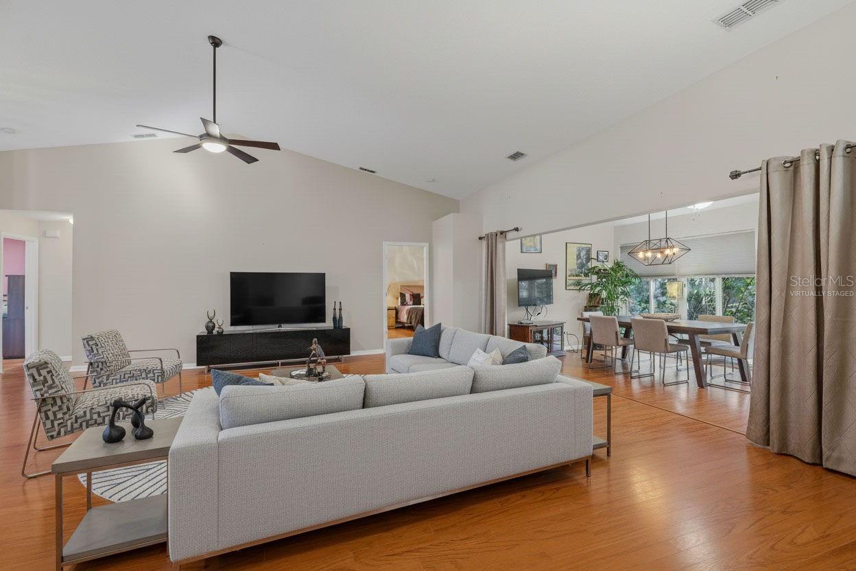 Image 23 of 70 For 18044 Tarrington Place