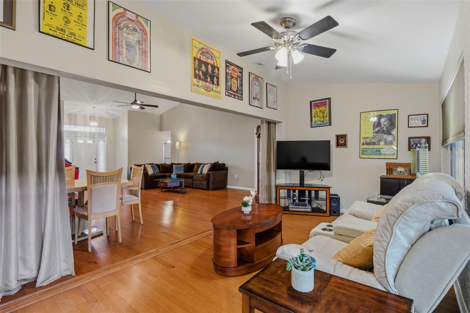 Image 31 of 70 For 18044 Tarrington Place